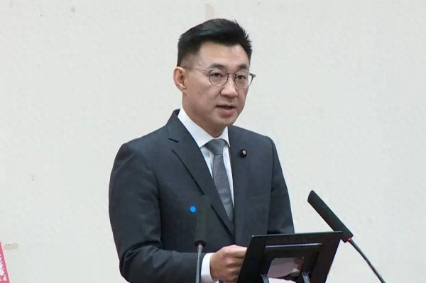 真牛所配资 上午送别亡父，下午获知罢免投票消息，江启臣：说不心痛是假的